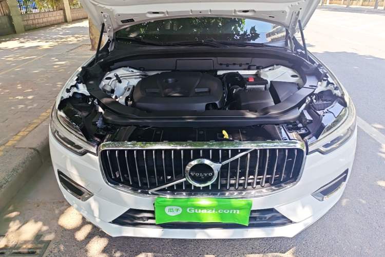 Used Volvo XC60 2021 T5 4x4 Smart Luxury Edition Engine Bay