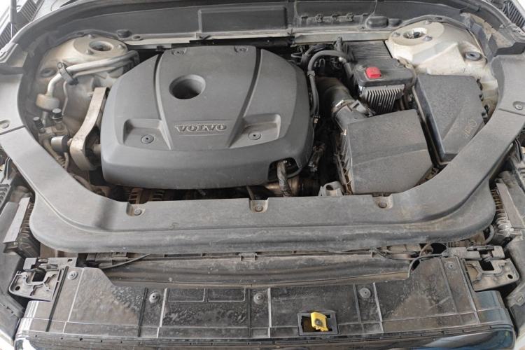 Used Volvo XC60 2021 T5 4x4 Smart & Advanced Sport Edition Engine Bay