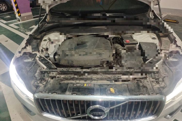 Used Volvo XC60 2021 T5 4x4 Smart Luxury Edition Engine Bay