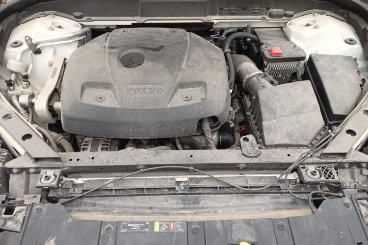 Used Volvo XC60 2021 T5 4x4 Smart & Advanced Sport Edition Engine Bay
