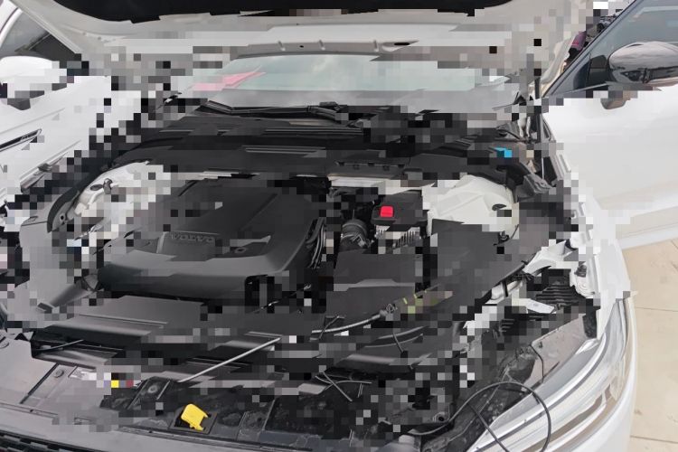 Used Volvo XC60 2021 T5 4x4 Zhiyi Sport Edition Engine Bay Left