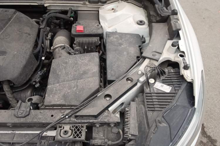 Used Volvo XC60 2021 T5 4x4 Smart & Advanced Sport Edition Engine Bay Left