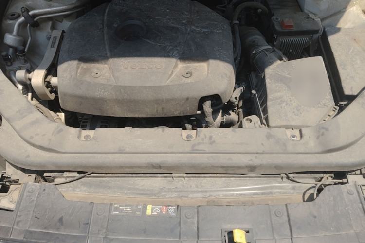 Used Volvo XC60 2021 T5 4x4 Smart Luxury Edition Engine Bay