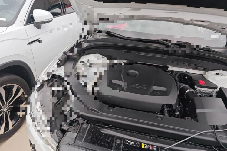Used Volvo XC60 2021 T5 4x4 Zhiyi Sport Edition Engine Bay Right