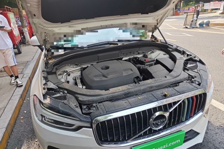 Used Volvo XC60 2021 T5 4x4 Smart Luxury Edition Engine Bay Right