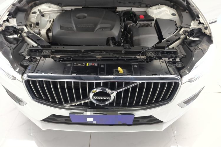 Used Volvo XC60 2021 T5 4x4 Smart Luxury Edition Engine Bay