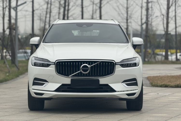 Used Volvo XC60 2021 T5 4x4 Smart Luxury Edition Exterior 1