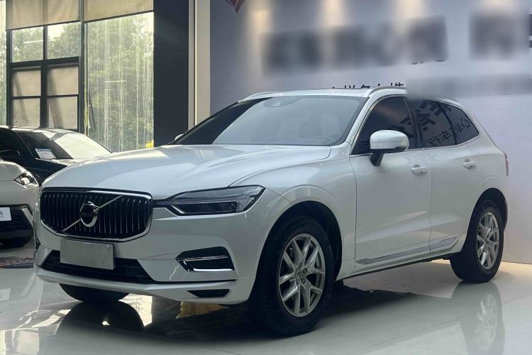 Used Volvo XC60 2021 T5 4x4 Smart Luxury Edition Exterior 1