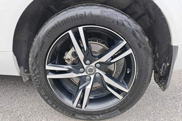 Used Volvo XC60 2021 T5 4x4 Smart & Advanced Sport Edition Exterior 10