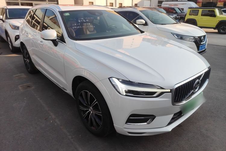 Used Volvo XC60 2021 T5 4x4 Smart Luxury Edition Exterior 2