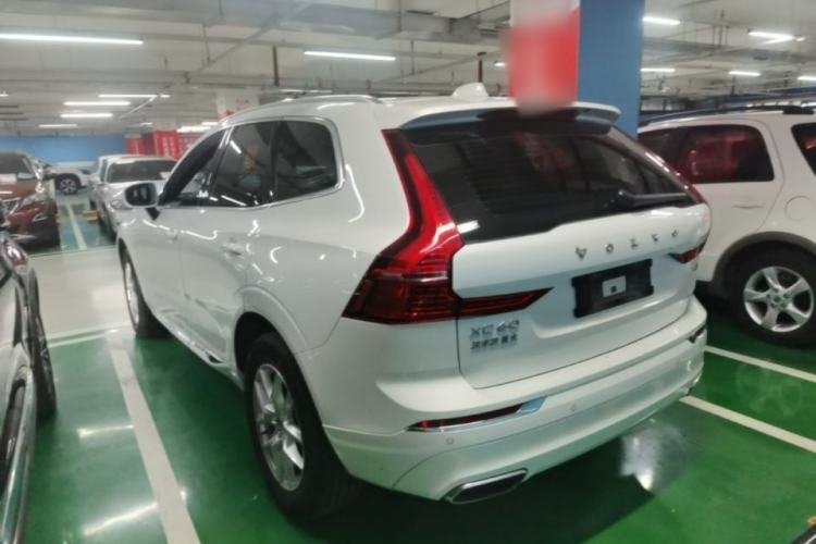 Used Volvo XC60 2021 T5 4x4 Smart Luxury Edition Exterior 2