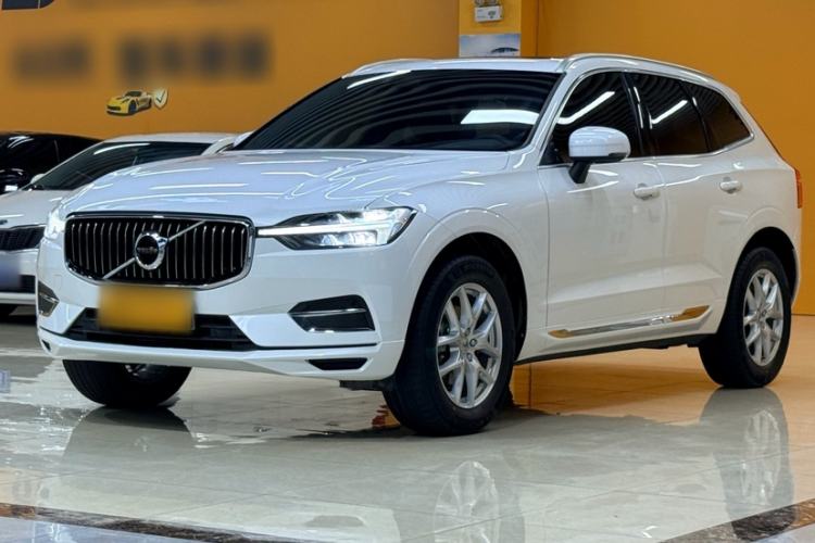 Used Volvo XC60 2021 T5 4x4 Smart Luxury Edition Exterior 2