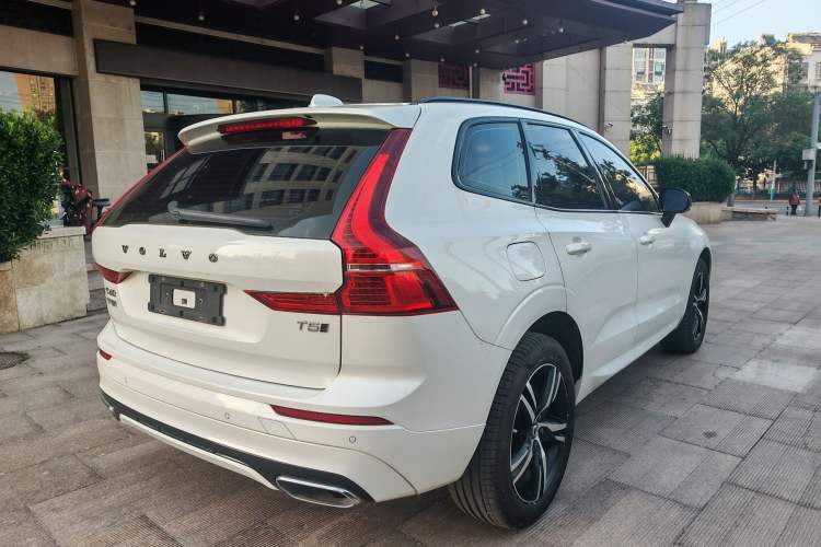 Used Volvo XC60 2021 T5 4x4 Smart & Advanced Sport Edition Exterior 3