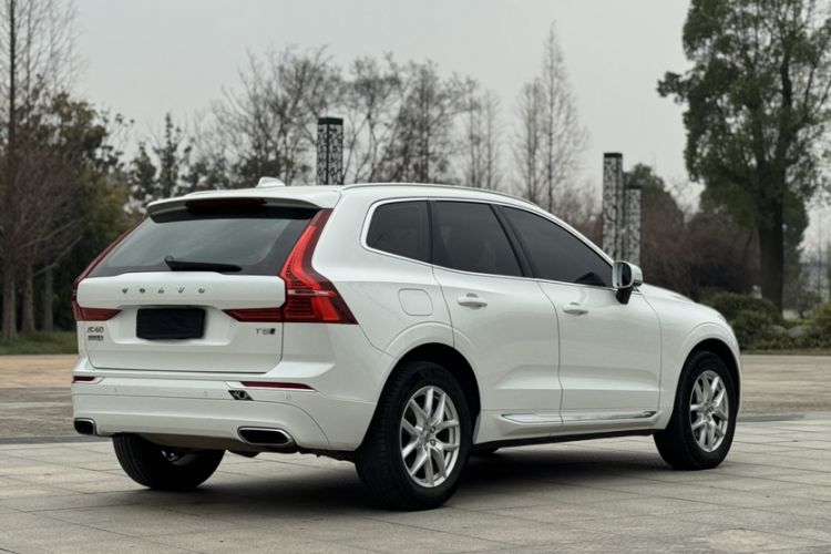 Used Volvo XC60 2021 T5 4x4 Smart Luxury Edition Exterior 3