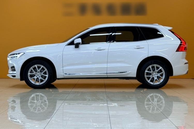 Used Volvo XC60 2021 T5 4x4 Smart Luxury Edition Exterior 3