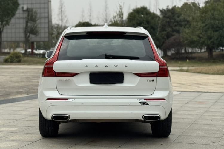 Used Volvo XC60 2021 T5 4x4 Smart Luxury Edition Exterior 4
