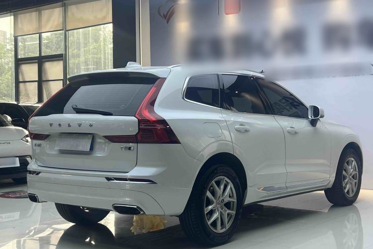 Used Volvo XC60 2021 T5 4x4 Smart Luxury Edition Exterior 4