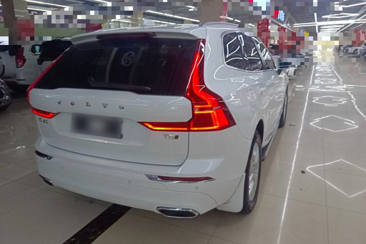 Used Volvo XC60 2021 T5 4x4 Smart Luxury Edition Exterior 5