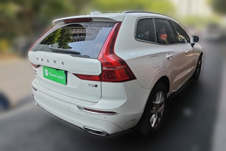 Used Volvo XC60 2021 T5 4x4 Smart Luxury Edition Exterior 5