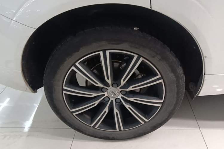 Used Volvo XC60 2021 T5 4x4 Smart Luxury Edition Exterior 5