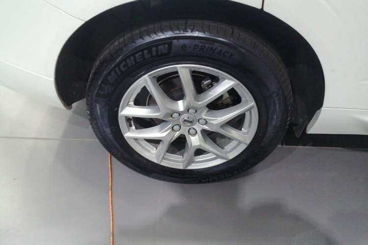Used Volvo XC60 2021 T5 4x4 Smart Luxury Edition Exterior 5