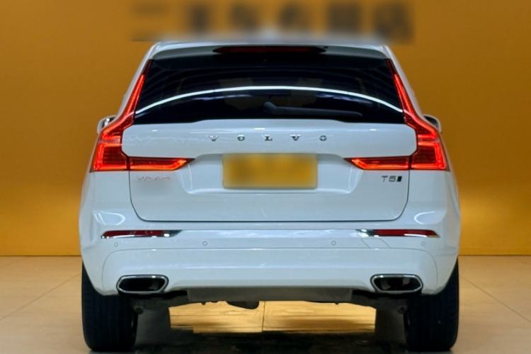 Used Volvo XC60 2021 T5 4x4 Smart Luxury Edition Exterior 5