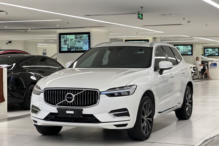 Used Volvo XC60 2021 T5 4x4 Smart Luxury Edition Exterior 5