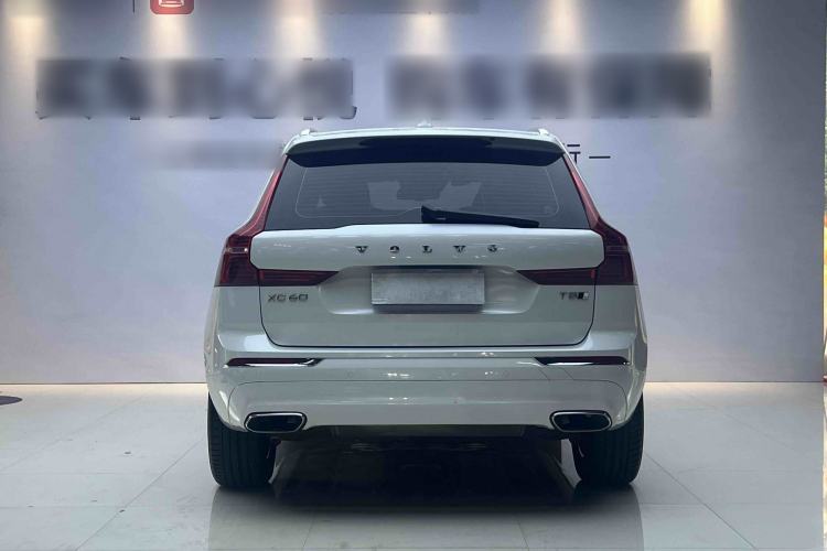 Used Volvo XC60 2021 T5 4x4 Smart Luxury Edition Exterior 6