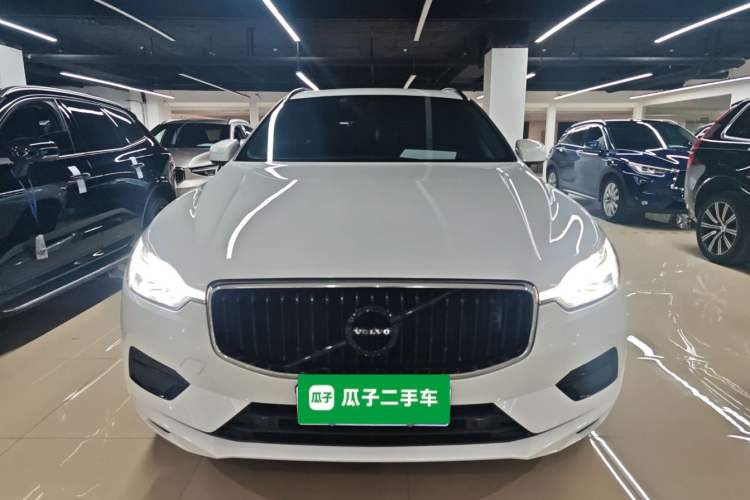 Used Volvo XC60 2021 T5 4x4 Smart Luxury Edition Front