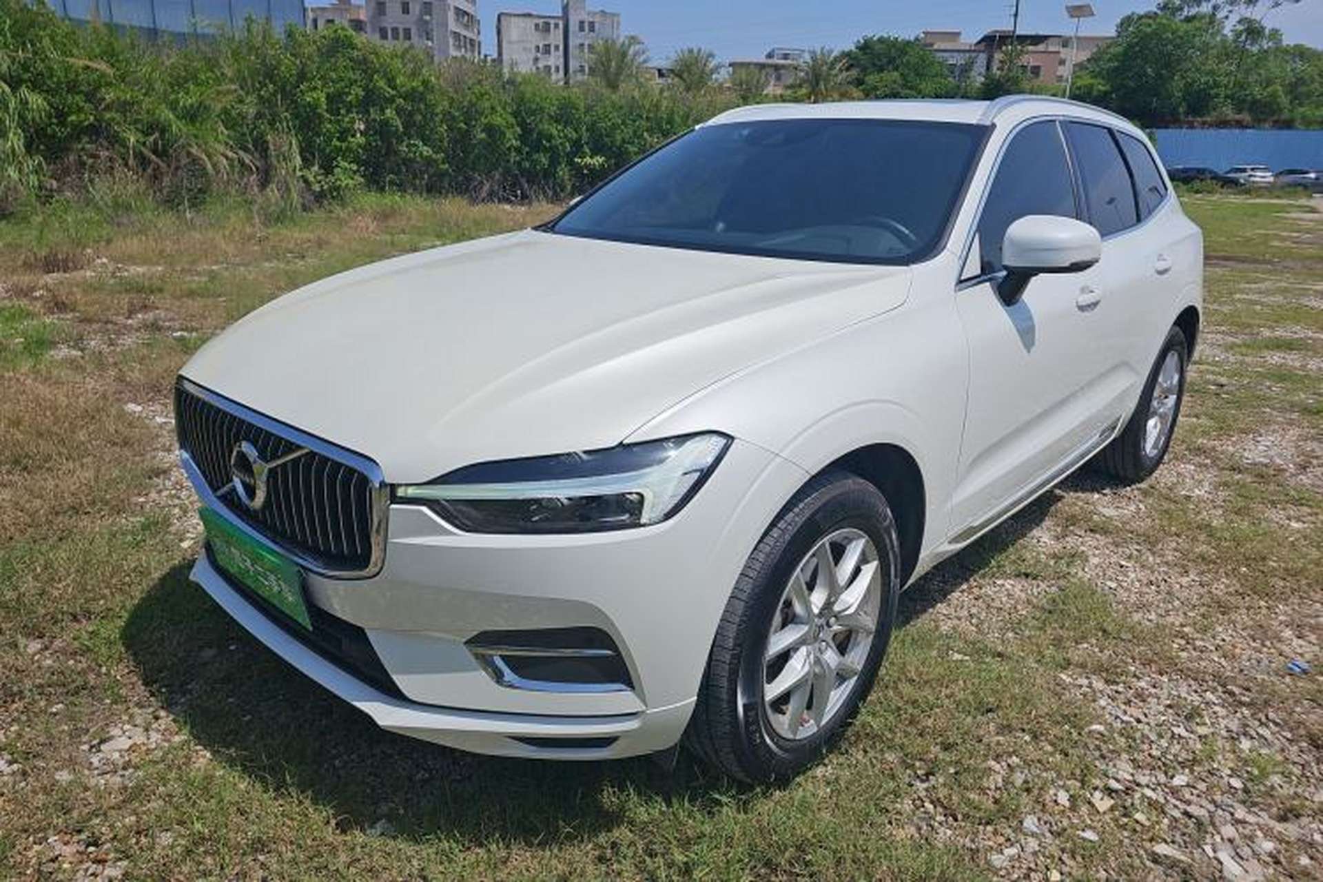 Used Volvo XC60 2021 T5 4x4 Smart Luxury Edition Front Left 45 Deg