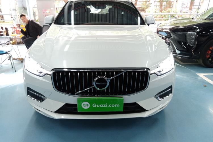 Used Volvo XC60 2021 T5 4x4 Smart Luxury Edition Front