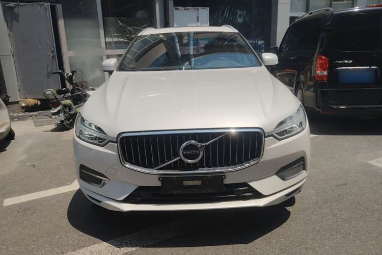 Used Volvo XC60 2021 T5 4x4 Smart Luxury Edition Front