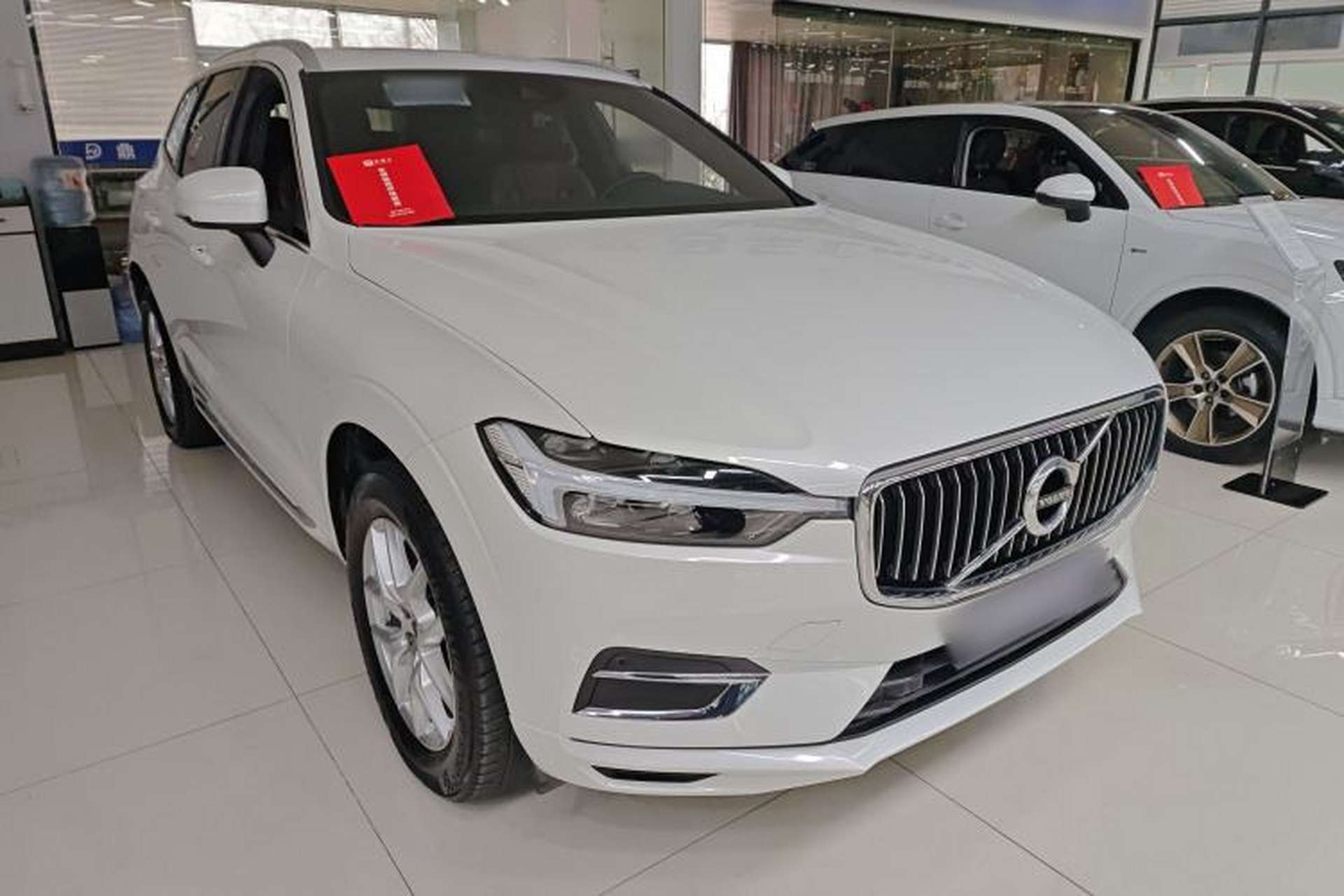 Used Volvo XC60 2021 T5 4x4 Smart Luxury Edition Front Right 45 Deg