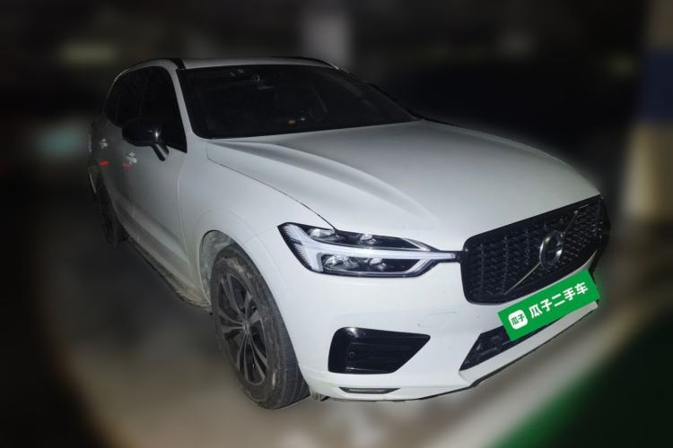 Used Volvo XC60 2021 T5 4x4 Zhiyi Sport Edition Front Right 45 Deg