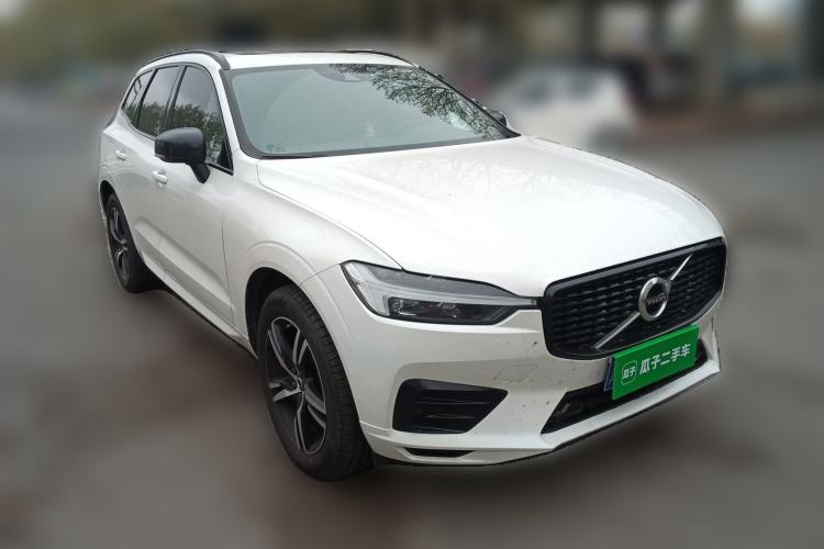 Used Volvo XC60 2021 T5 4x4 Smart & Advanced Sport Edition Front Right 45 Deg