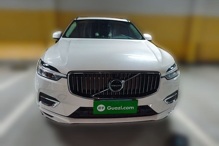 Used Volvo XC60 2021 T5 4x4 Smart Luxury Edition Front