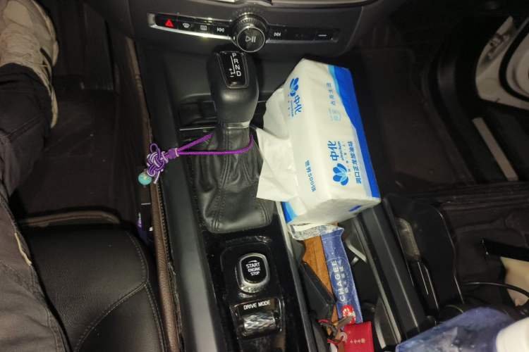 Used Volvo XC60 2021 T5 4x4 Zhiyi Sport Edition Gear Lever
