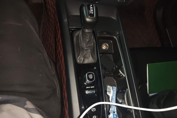 Used Volvo XC60 2021 T5 4x4 Zhiyi Sport Edition Gear Lever