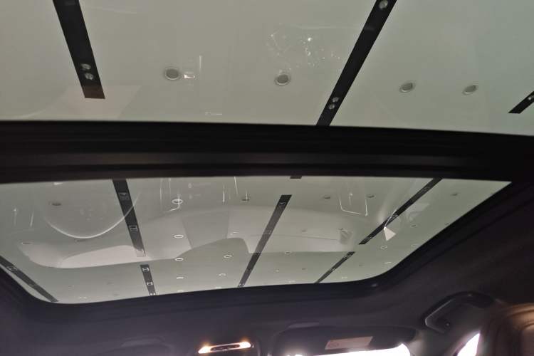 Used Volvo XC60 2021 T5 4x4 Smart Luxury Edition Headliner