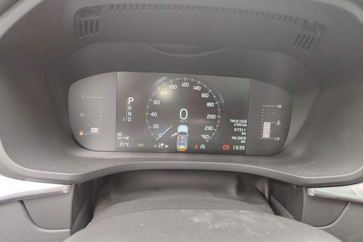 Used Volvo XC60 2021 T5 4x4 Smart Luxury Edition Instrument Cluster