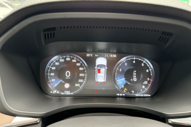 Used Volvo XC60 2021 T5 4x4 Smart Luxury Edition Instrument Cluster