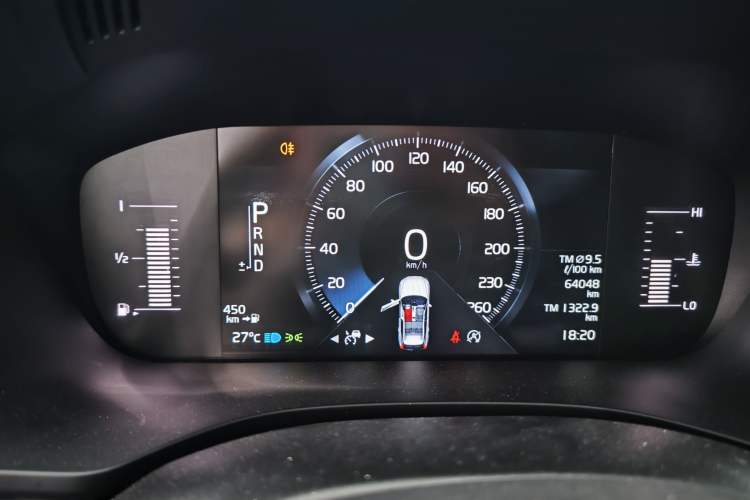 Used Volvo XC60 2021 T5 4x4 Smart Luxury Edition Instrument Cluster