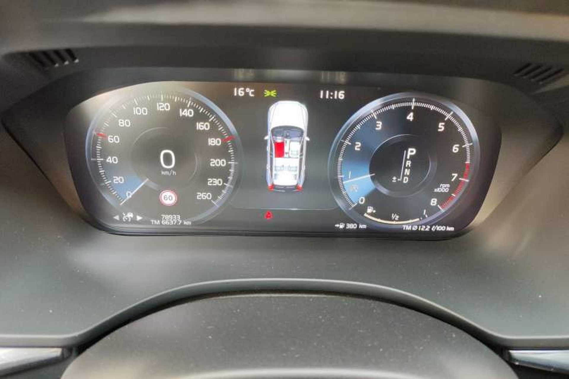Used Volvo XC60 2021 T5 4x4 Smart Luxury Edition Instrument Cluster