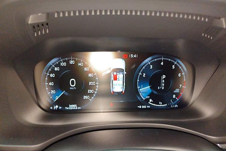 Used Volvo XC60 2021 T5 4x4 Smart Luxury Edition Instrument Cluster