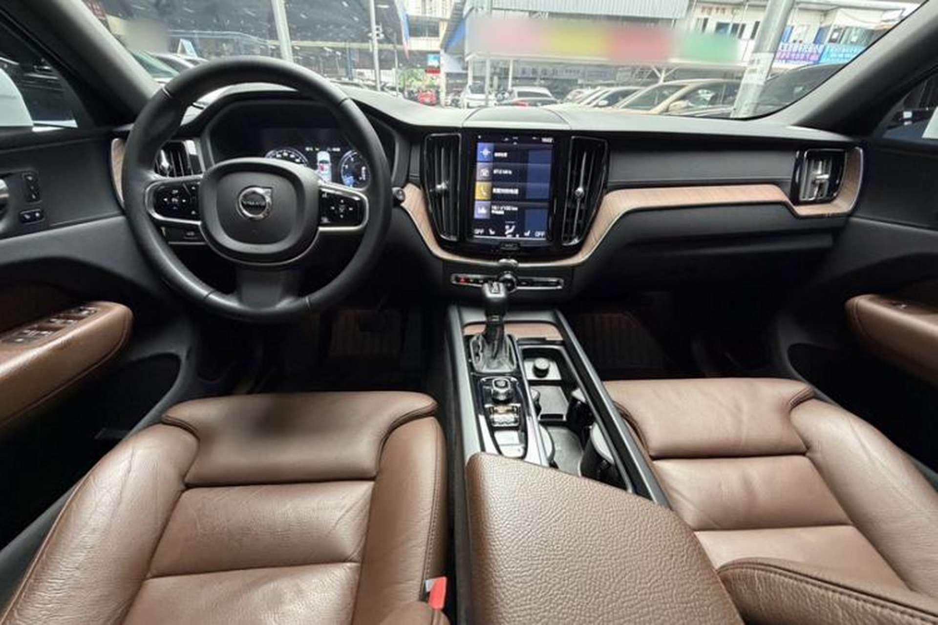 Used Volvo XC60 2021 T5 4x4 Smart Luxury Edition Interior 1