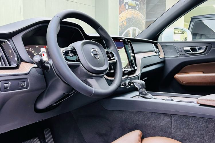 Used Volvo XC60 2021 T5 4x4 Zhiya Luxury Edition Interior 3
