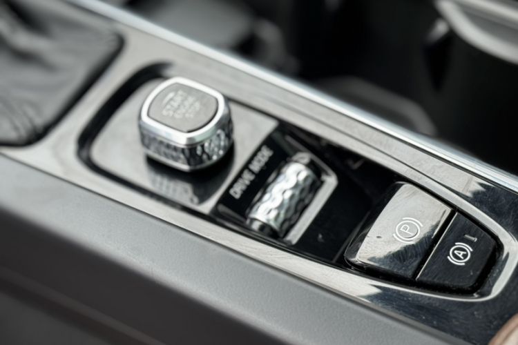 Used Volvo XC60 2021 T5 4x4 Smart Luxury Edition Interior 4