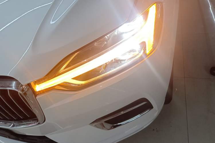 Used Volvo XC60 2021 T5 4x4 Smart Luxury Edition Left Front Headlight