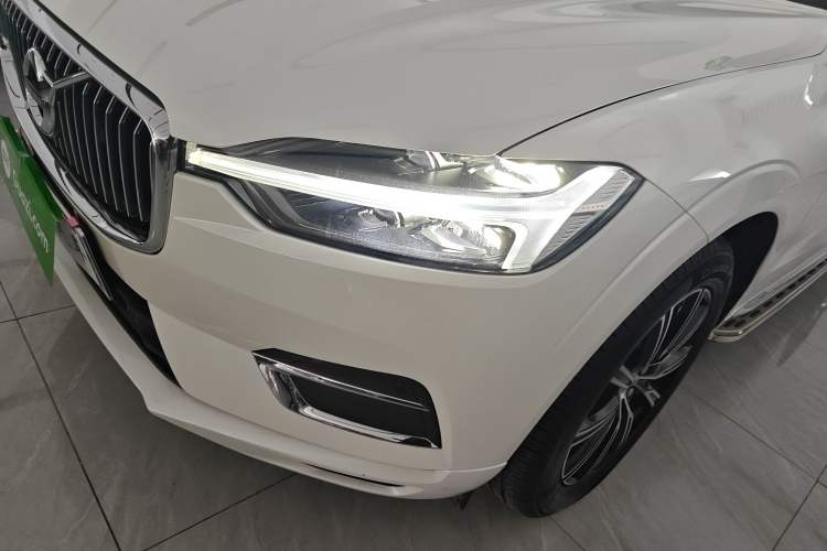 Used Volvo XC60 2021 T5 4x4 Smart Luxury Edition Left Front Headlight