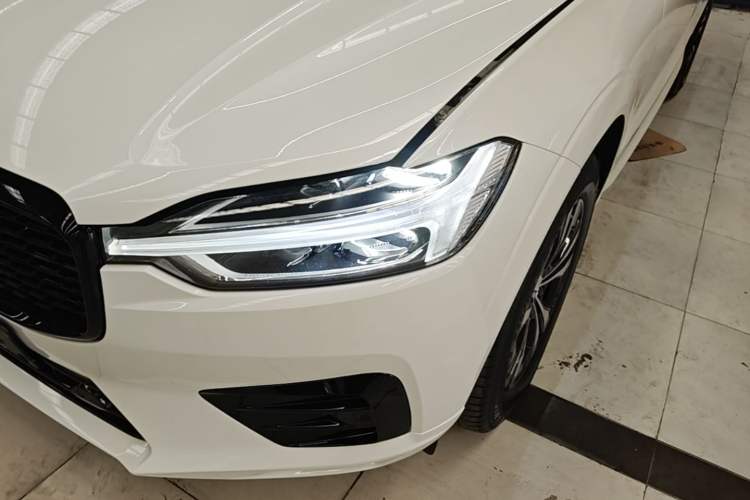 Used Volvo XC60 2021 T5 4x4 Zhiyi Sport Edition Left Front Headlight